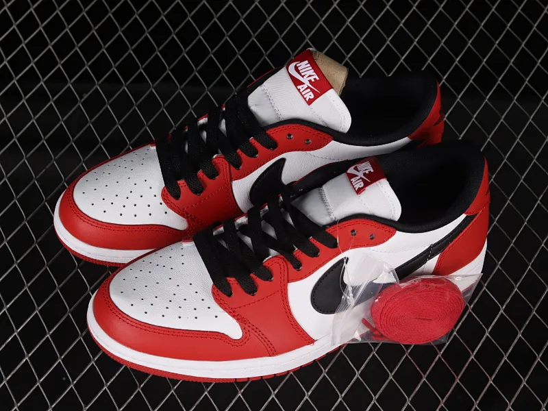 All categories Air Jordan Jordan series basketball shoes Air Jordan 1 Low pure original version Air Jordan 1 Low OG "Chicago" AJ1 Joe 1 Chicago full head layer low-top basketball shoes 705329-600